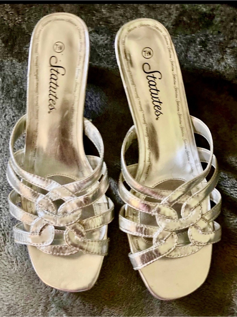 BLOCK HEEL SANDALS